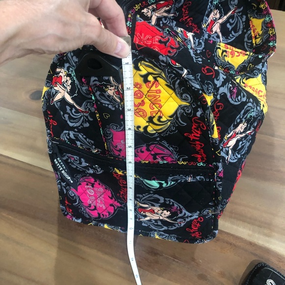 Authentic Betty Boop Overnight Duffel/Duffle Bag - Picture 9 of 14